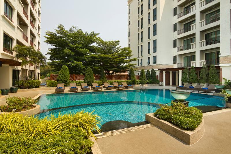 Lasalle Suites Hotel & Residence Бангкок Экстерьер фото
