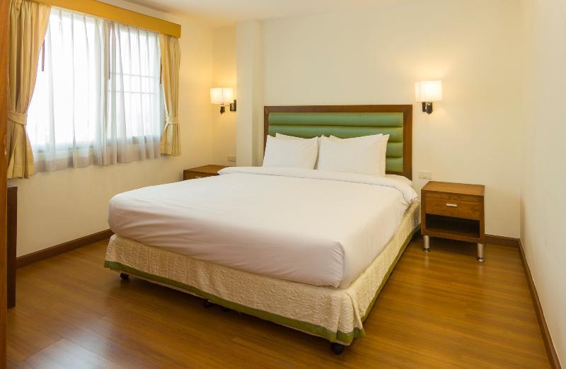 Lasalle Suites Hotel & Residence Бангкок Экстерьер фото