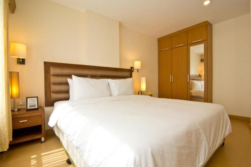 Lasalle Suites Hotel & Residence Бангкок Экстерьер фото